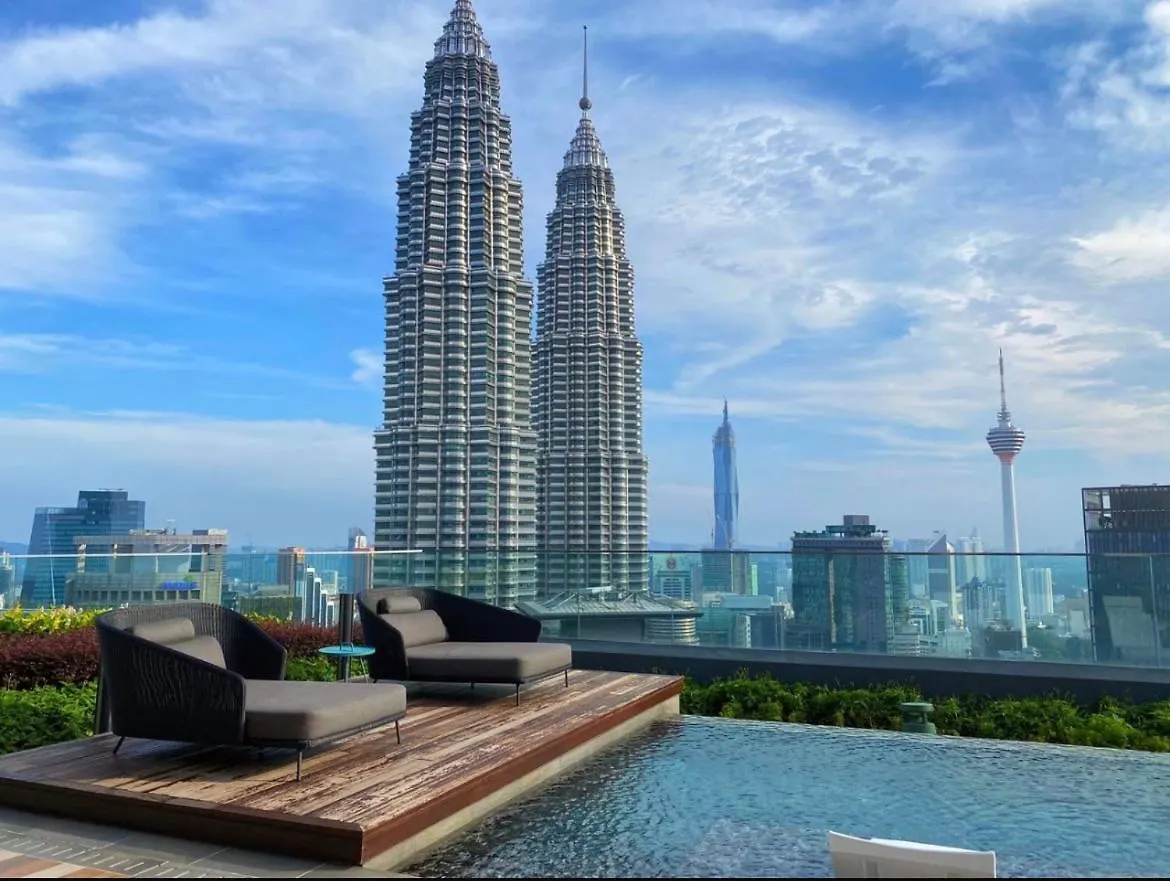 One Star Klcc location